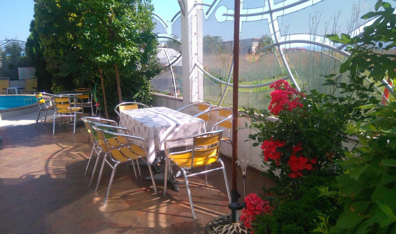 Fresh Family Hotel Ravda Extérieur photo