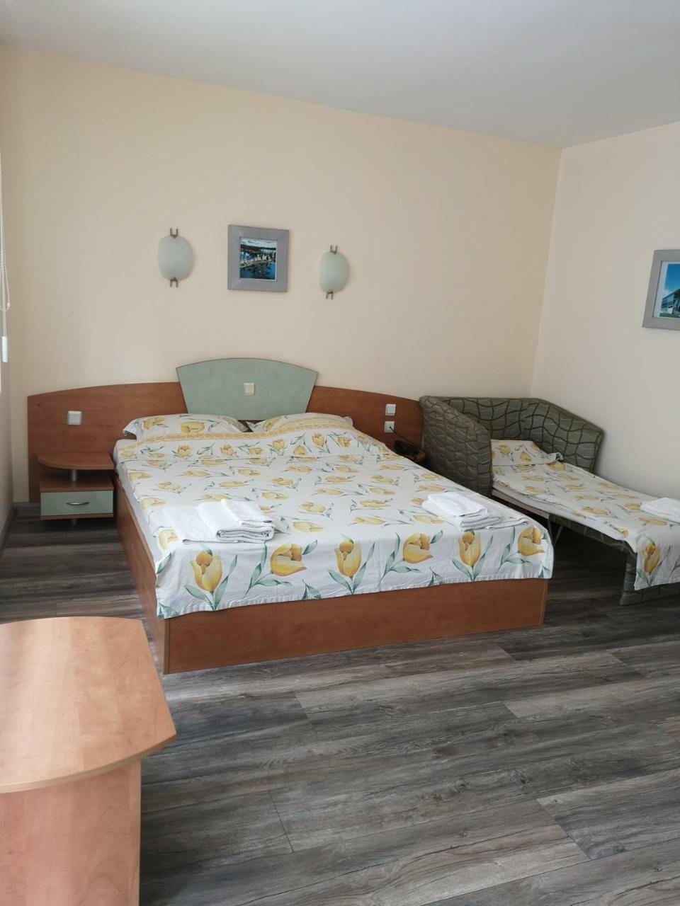Fresh Family Hotel Ravda Extérieur photo
