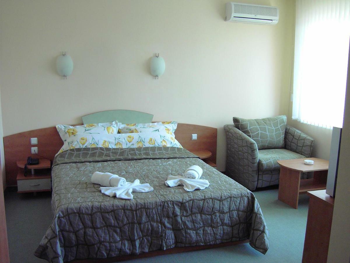 Fresh Family Hotel Ravda Extérieur photo